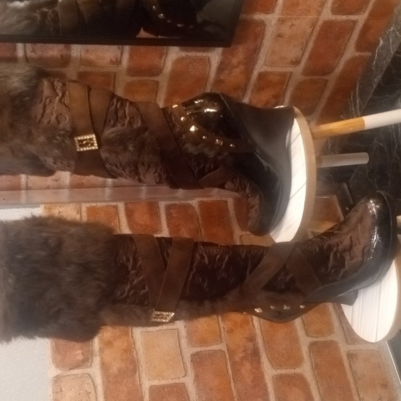 Baby Phat Shoes - Baby phat chocolate brown boots with fur size 7B in super condition like new